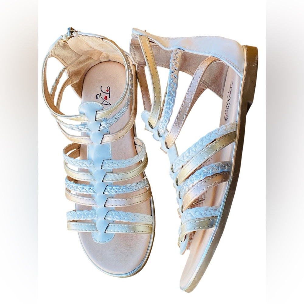 Taxi Girl Gold & White Braided Gladiator Girl’s  Sandals size 1
